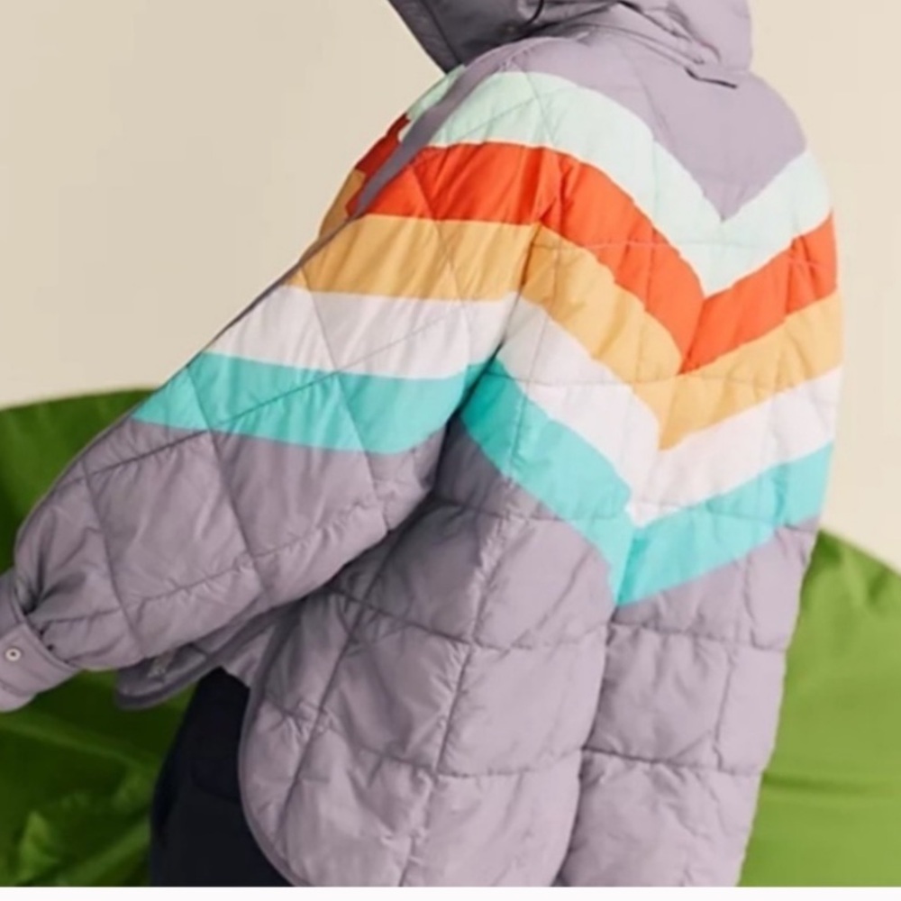 Catch live show for specials on Free People Movement puffers. Pippas & packables - Picture 12 of 17